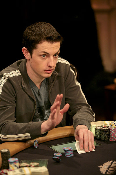 Tom Dwan Reveals His Short Deck Strategy in Latest Interview (VIDEO)