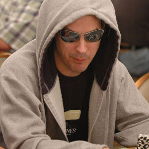 Phil Laak Under Fire for Dodging Taxes
