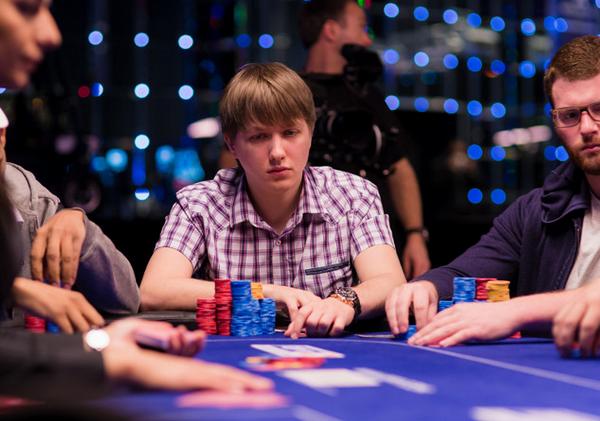 Street-Wise Poker: The Highs and Lows of Stud-8 Explained