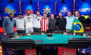 2014 WSOP November Nine players clearly happy to have made it.