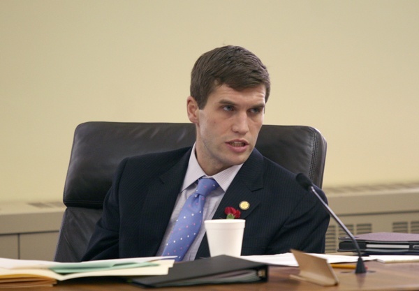 Nebraska AG Says State Poker Bill Could Potentially Be Unconstitutional