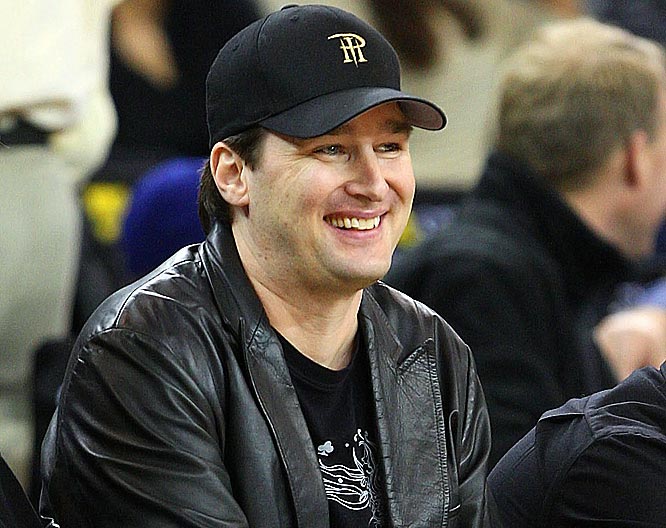 WSOP Day 13: No Bracelets Yet, But Phil Hellmuth Fights for Number 14