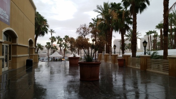 Rain delays WSOP 2015