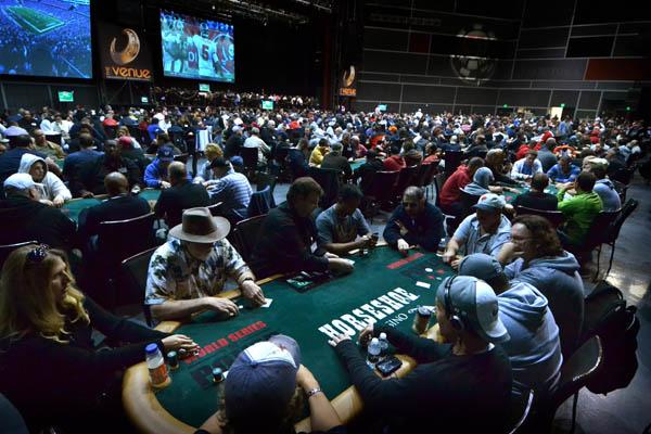 Ashley Adams Conquers Goal of Playing Poker in all 50 States