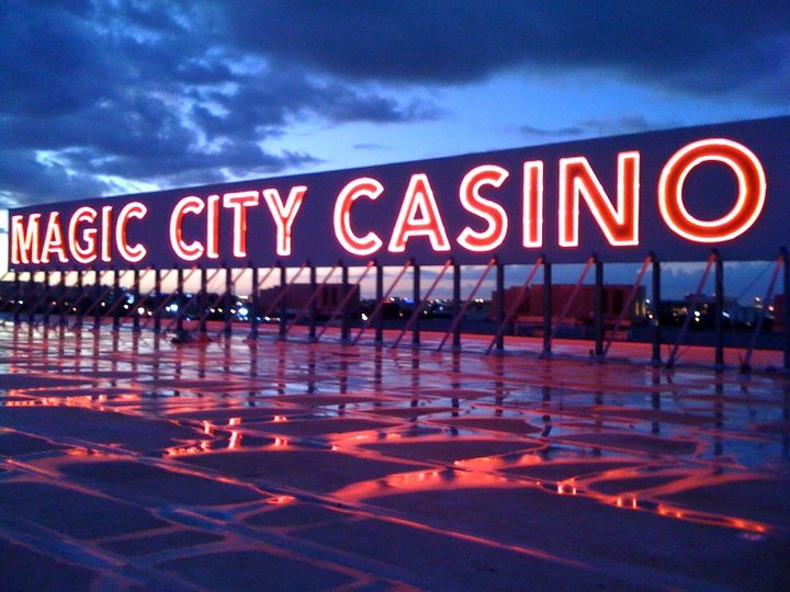 Poker Player Shot at Magic City Casino in Miami After Fight with Off-Duty Cop