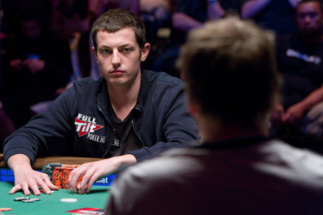 Playing Poker Professionally: How Hard Has It Become to Make a Living in 2015?