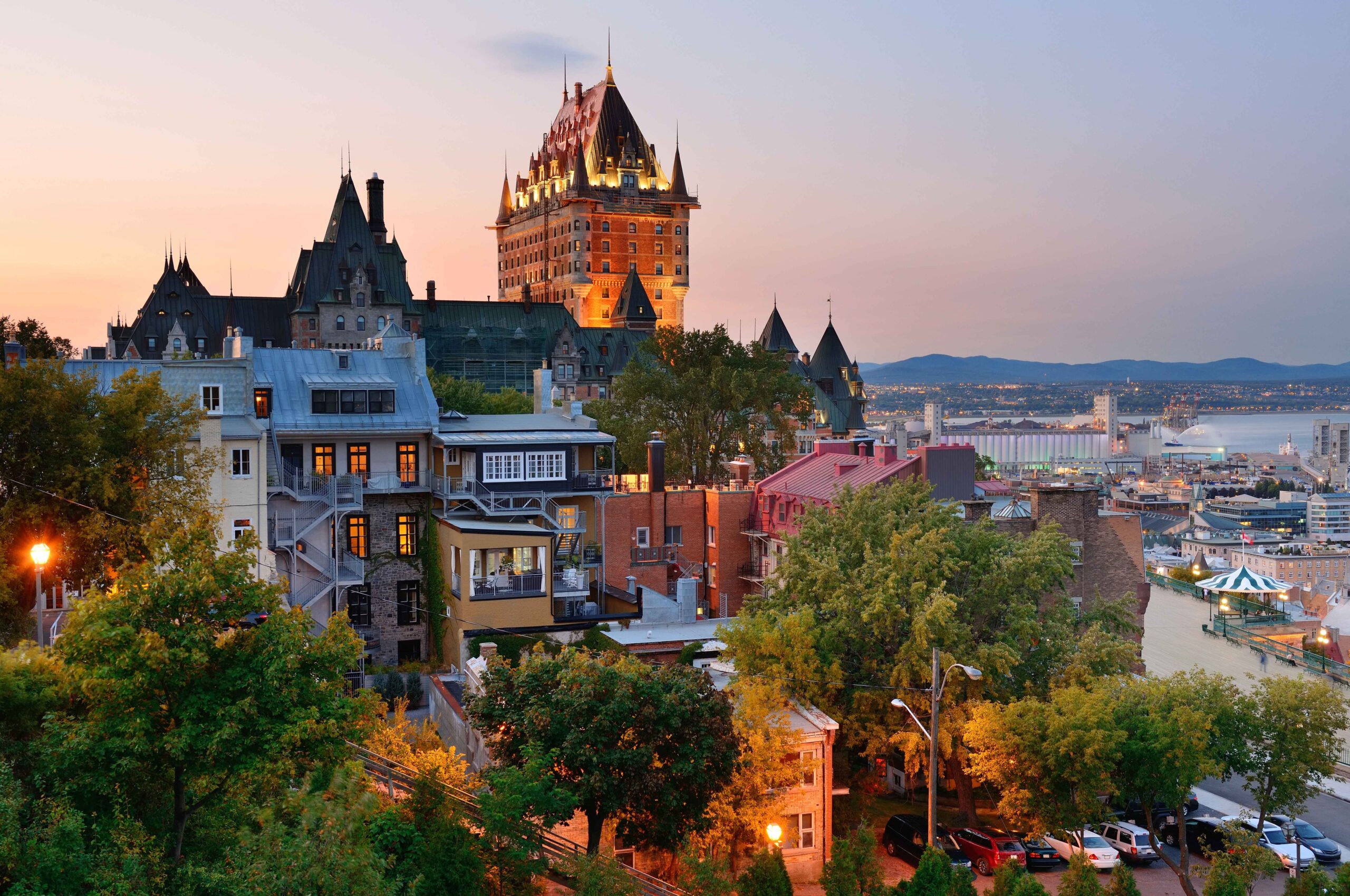 Quebec Regulators Pronounce iGaming Site Blocks Illegal, Dispute Bill