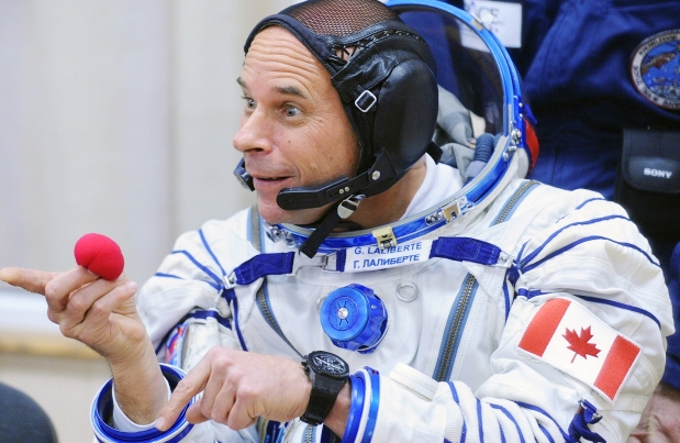 Simply the Best: Daniel Negreanu to Coach Guy Laliberte for Big One for One Drop