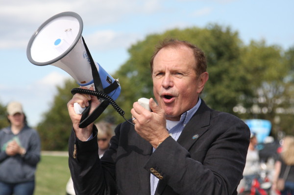 Gambling Supporter Sen. Ray Lesniak Hoping to Replace NJ Gov. Chris Christie