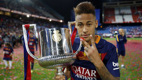 Poker Helps Neymar Jr. Become the World’s Most Expensive Soccer Star