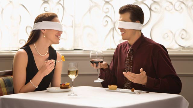 PokerGO’s New ‘Chasing Hearts’ Analyzes Body Language on Blind Dates to Identify Tells