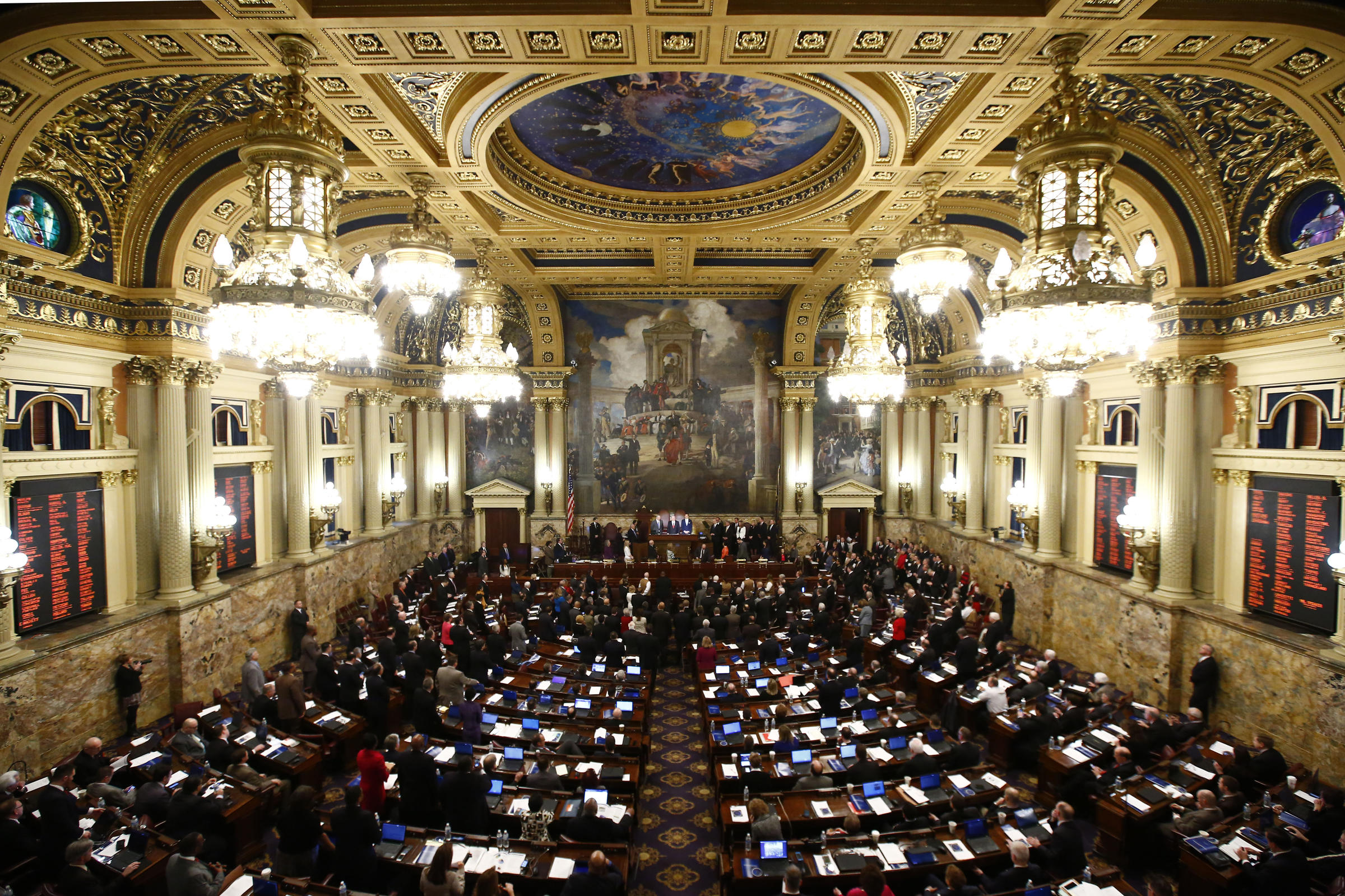 Pennsylvania to Begin Processing Online Poker License Applications in April