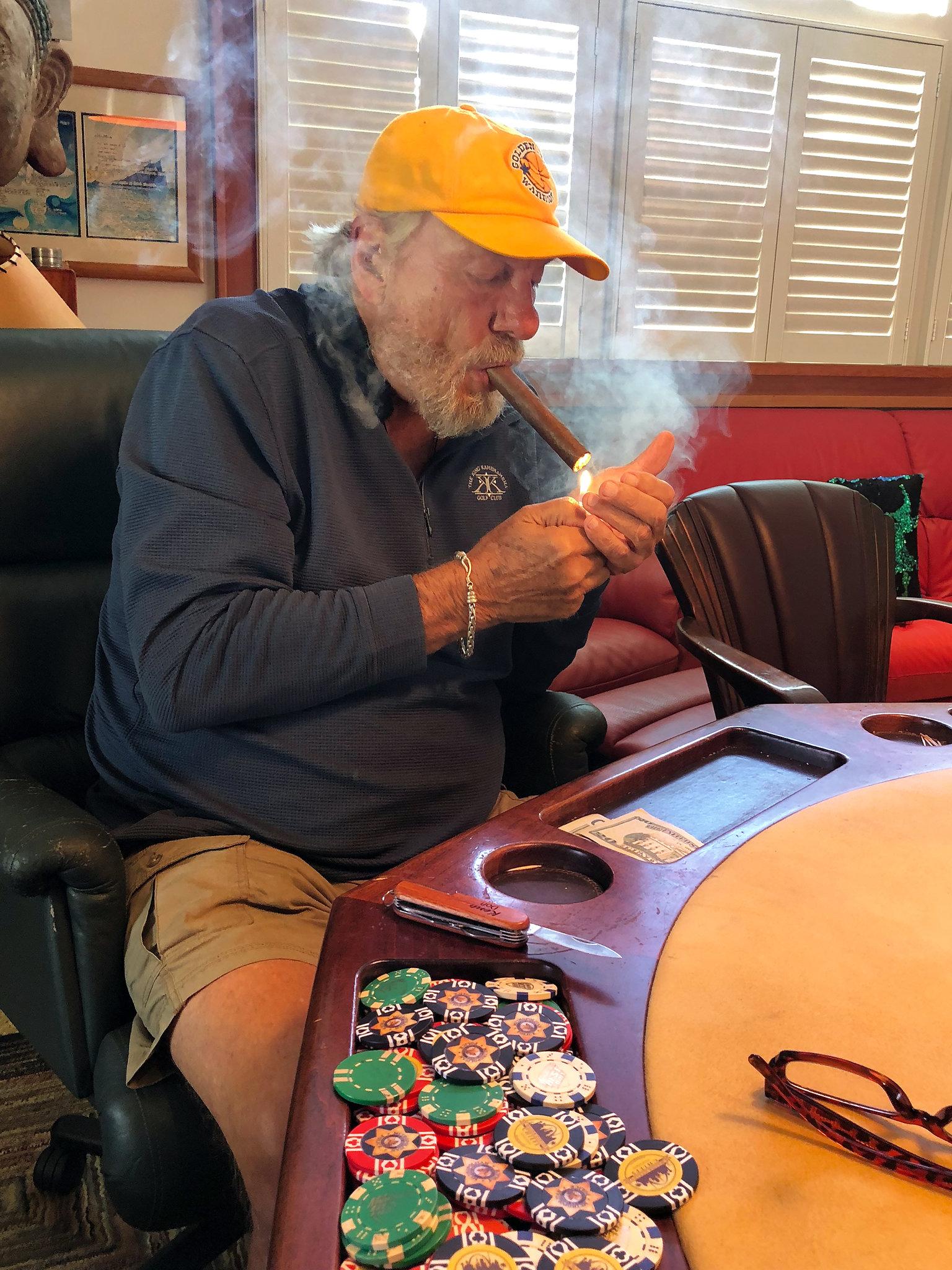 Former NBA Coach Don Nelson Plays Poker with Celebs in His Mancave, Gets High with Willie Nelson