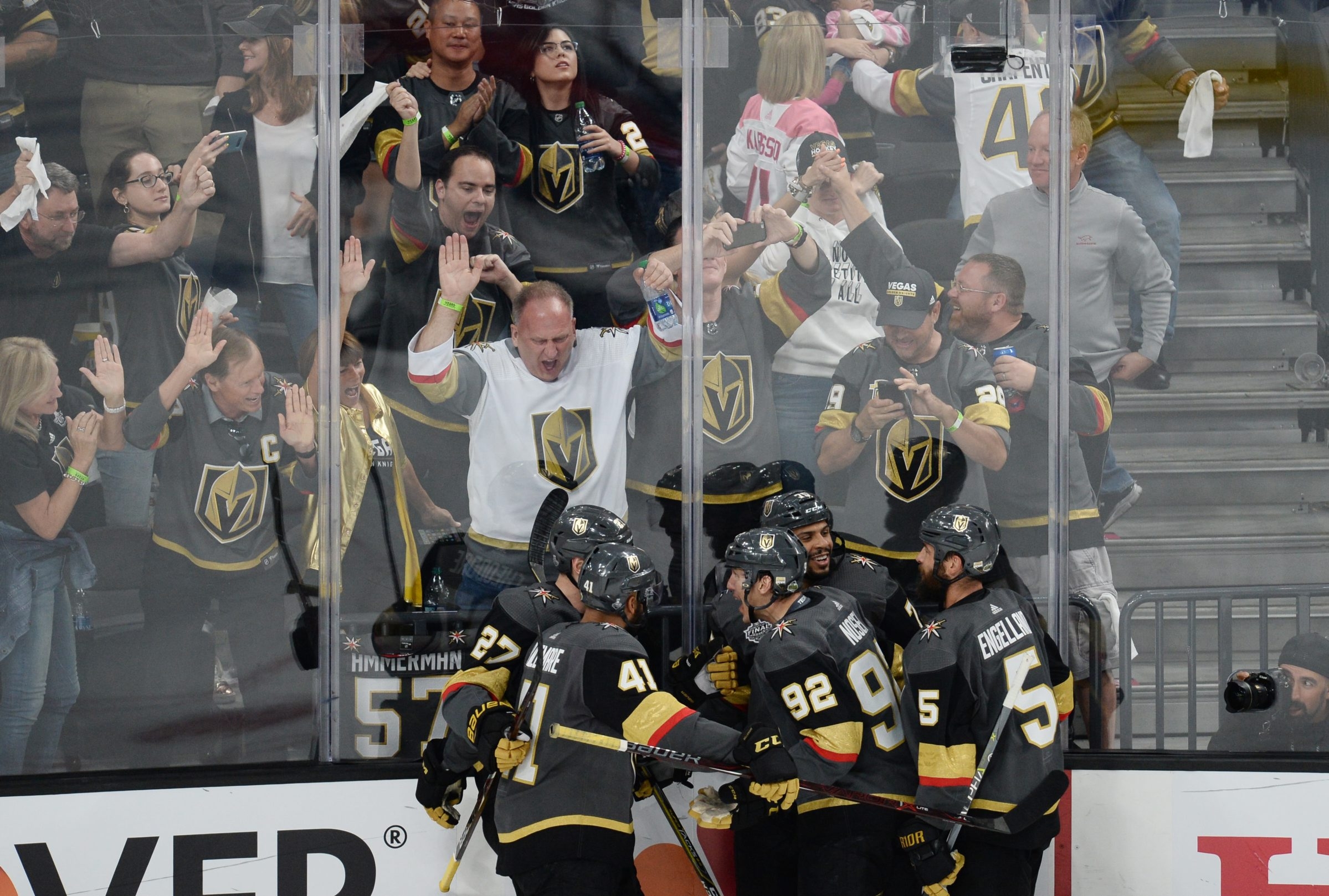 Golden Knights Win Wild Game 1 to Take Early Stanley Cup Lead