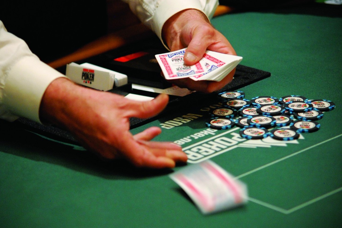 WSOP May Face Poker Dealer Shortage