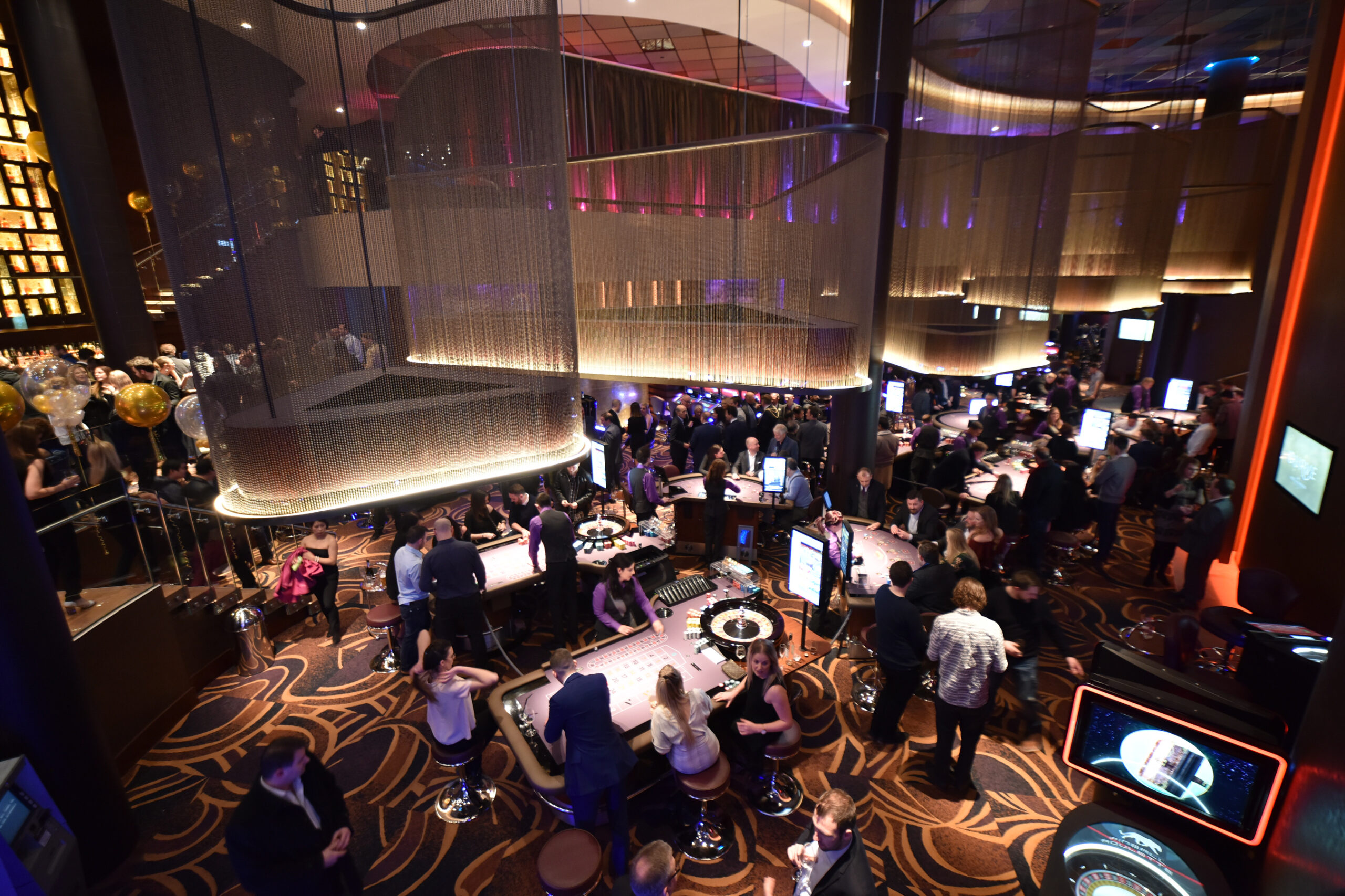 Partypoker and Victoria Gate Casino to Create British Poker Stronghold