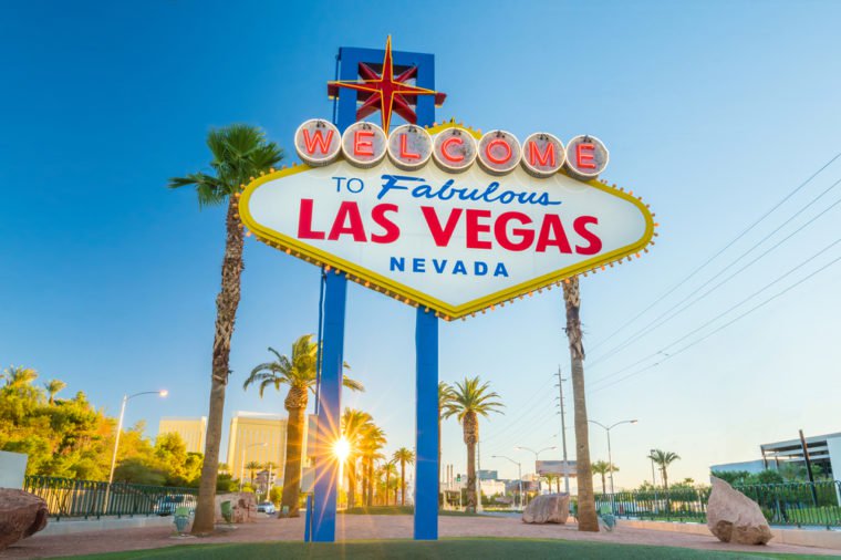 Don’t Go to Vegas Without Buying These Books Full of Deals and Freebies