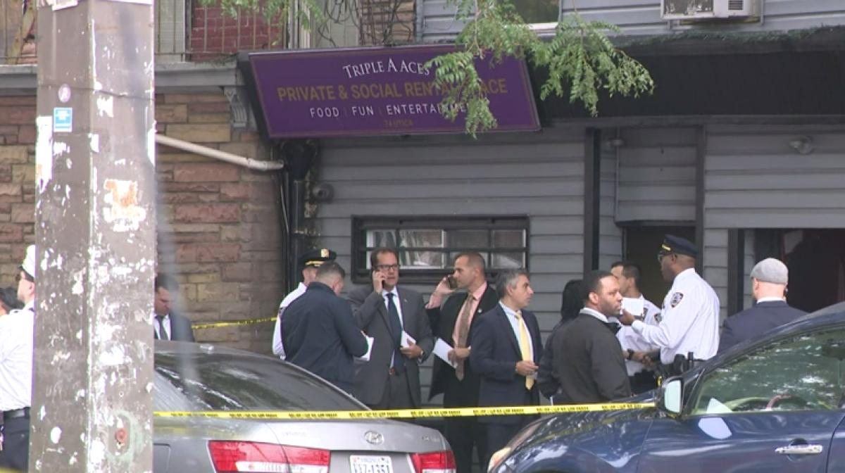 Bullets Bring Down Four Men in New York Poker Club Shooting
