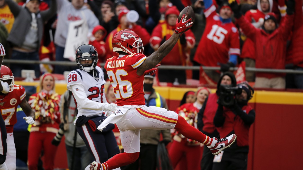 Kansas City Chiefs Down to Chip and a Chair, Rally to Win Wild NFL Playoff Game
