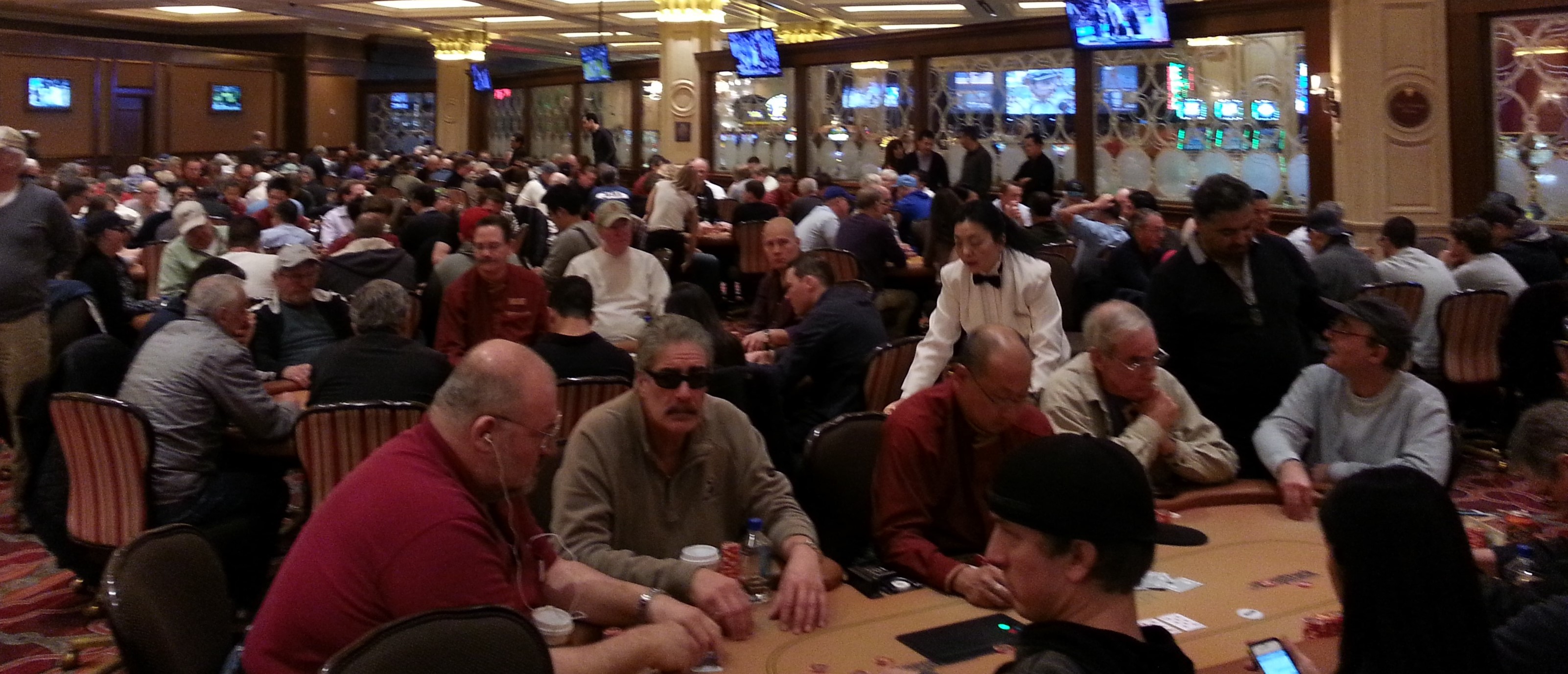 packed Venetian poker room