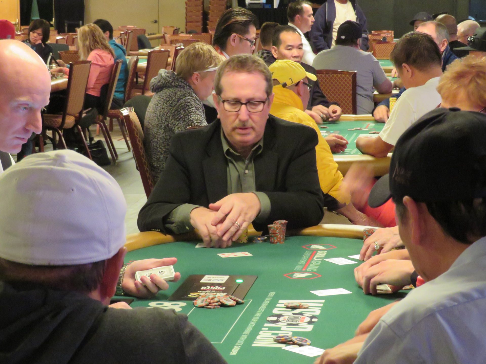 Norman Chad Chases Bracelet, William “SlaweelRyam” Romaine Wins One