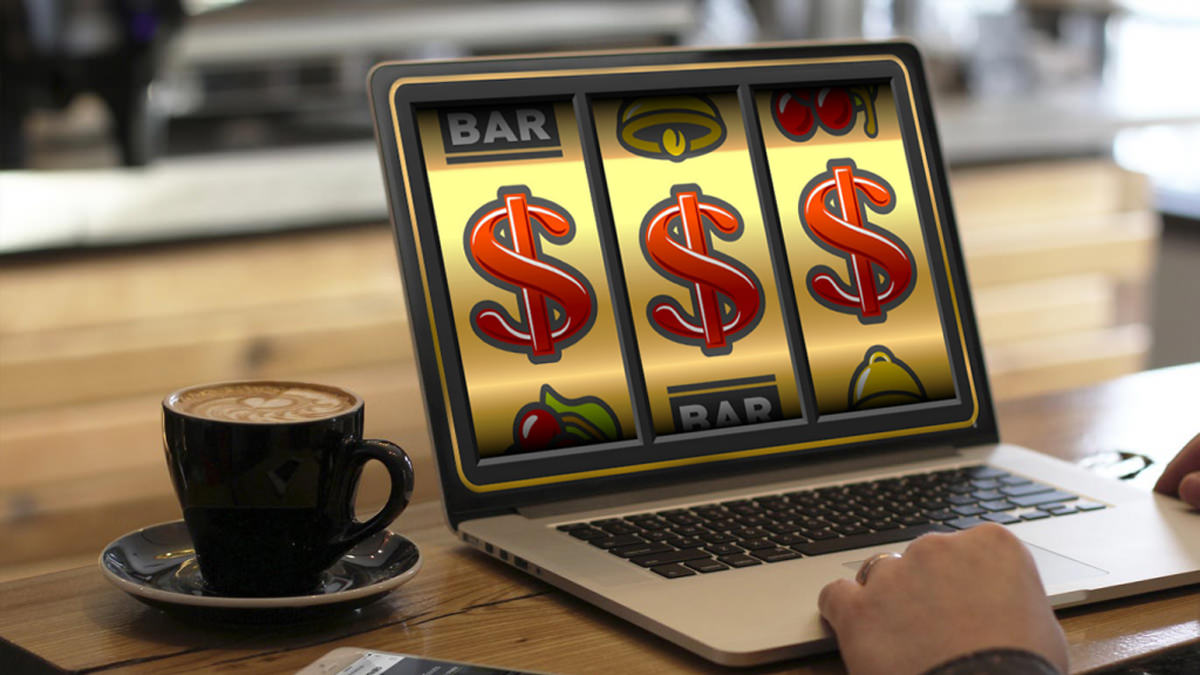 UK Online Gambling Shakeup Hits Slots Players, Poker Left Unscathed
