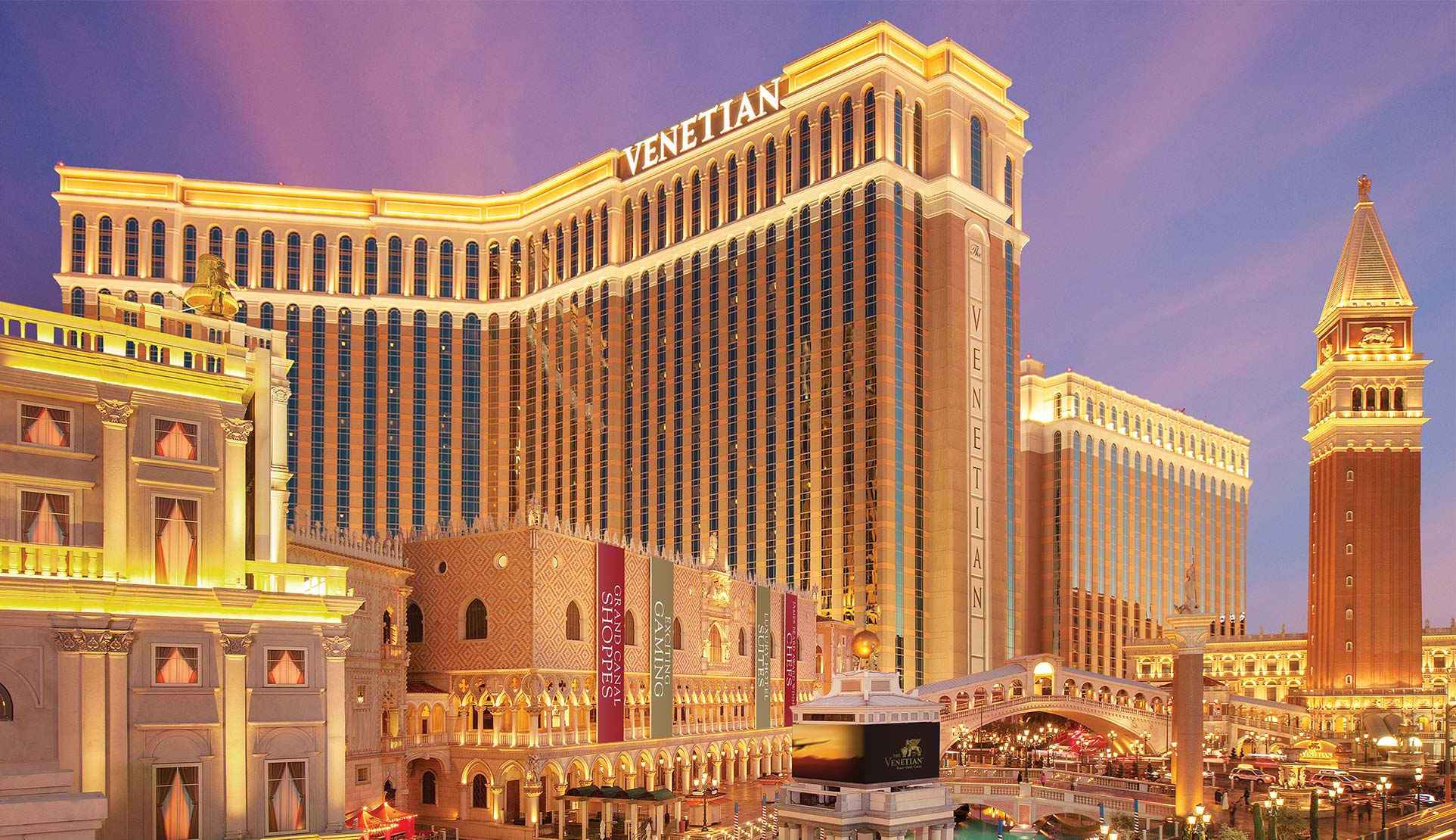 Venetian Hiring Poker Dealers for Summer Work in Las Vegas
