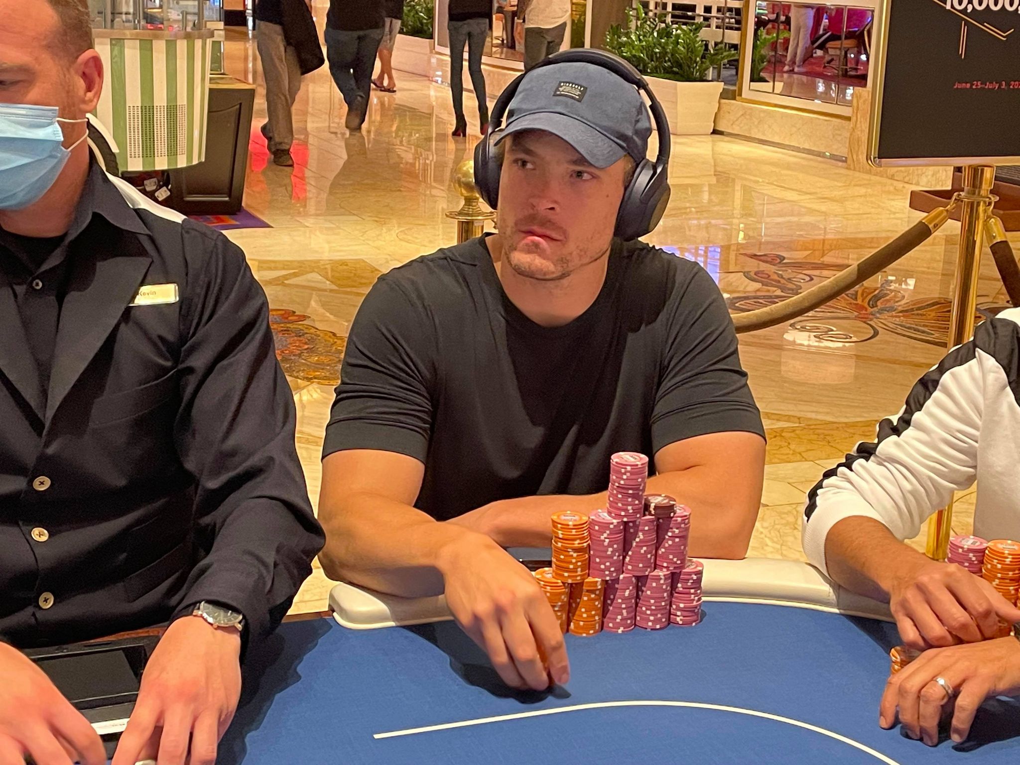 Couple of Winners: Foxen and Bicknell Advance to Wynn Millions Day 3