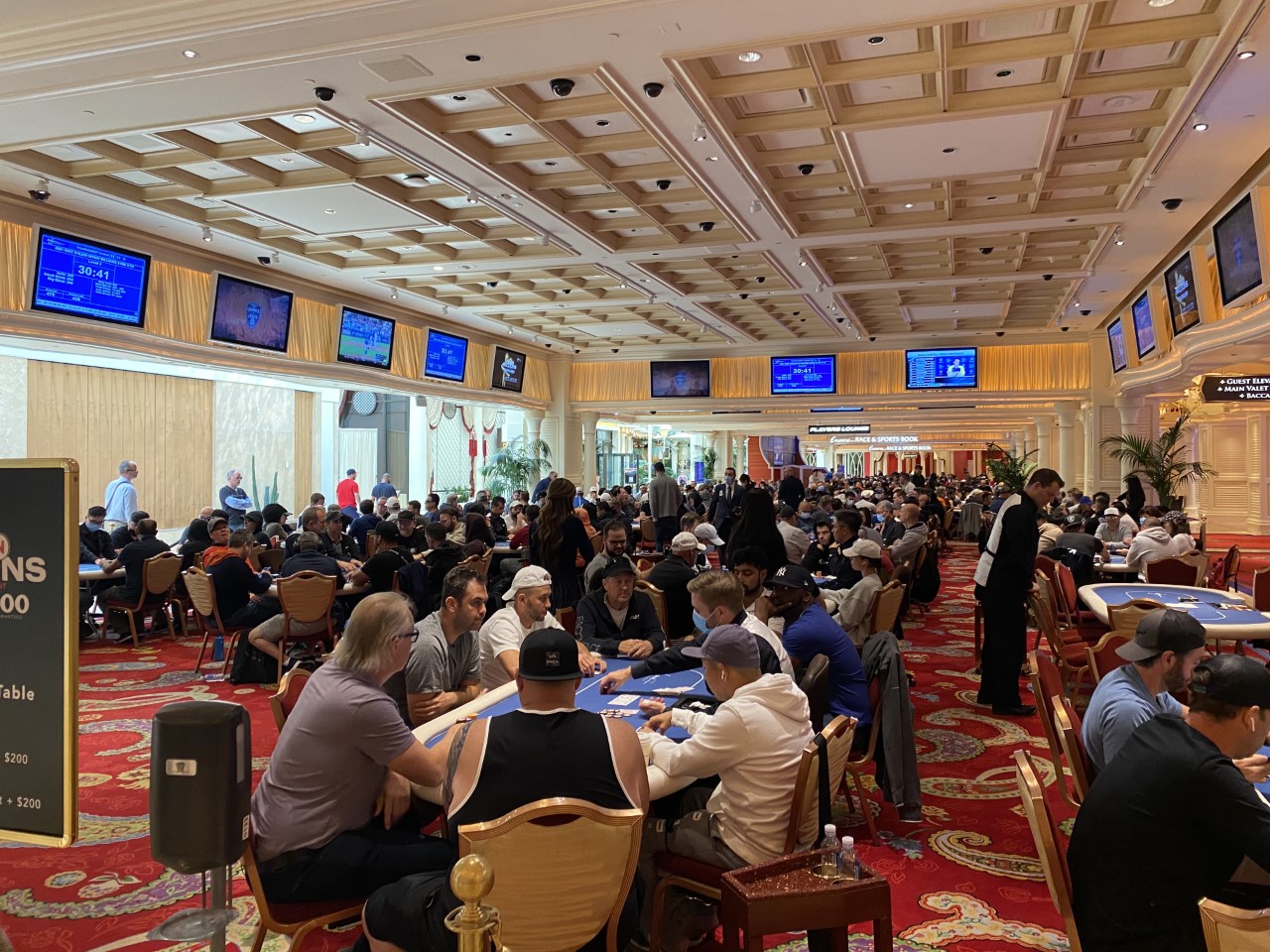 Las Vegas Summer Tournament Poker Scene Heating Up Without WSOP