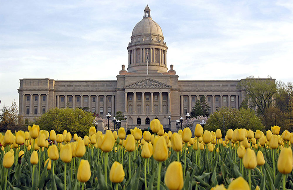 Kentucky Online Poker and Sports Wagering Bill Advances to Senate