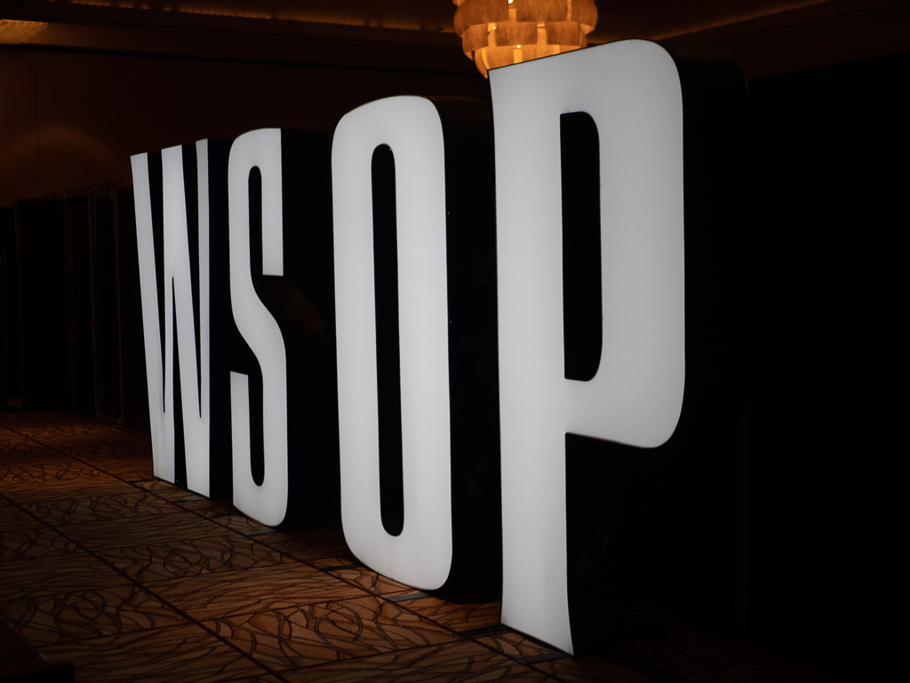 wsop light up letters