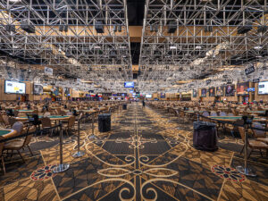 empty tables at the wsop at rio