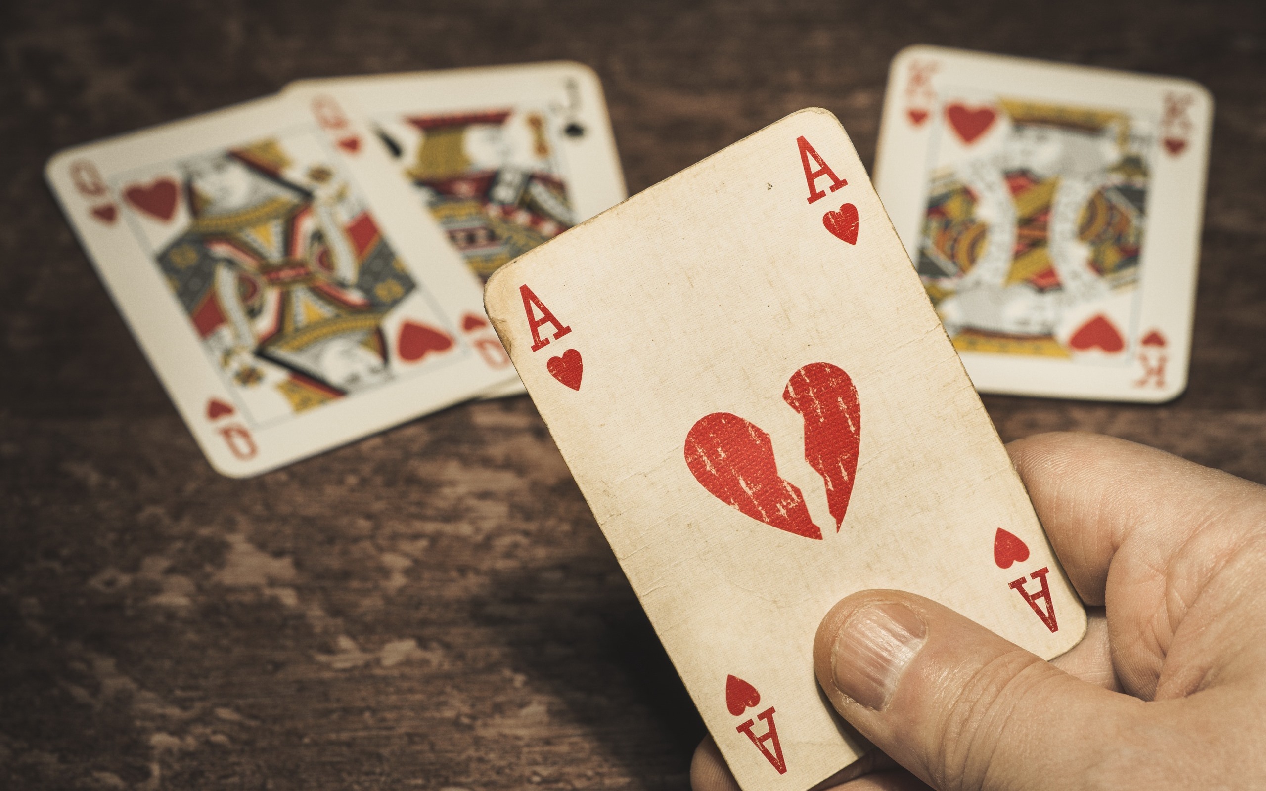 Should You Felt Your Date? Valentine’s Day Poker Tips