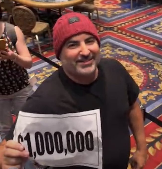 Poker World Reacts to Matt Glantz Drawing $1 Million Mystery Bounty