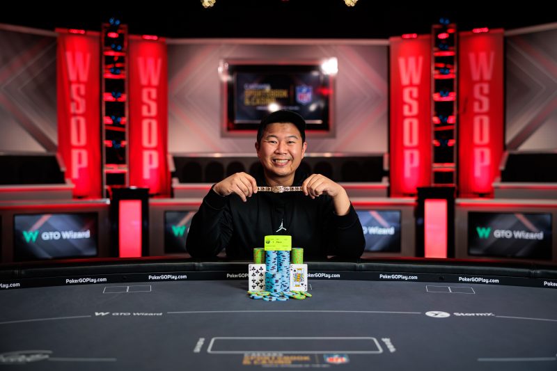 First Two World Series of Poker Bracelets Won by a Pro and an Amateur